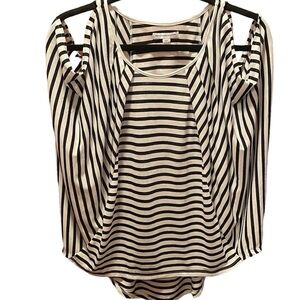 American Eagle striped cold shoulder top size small petite.